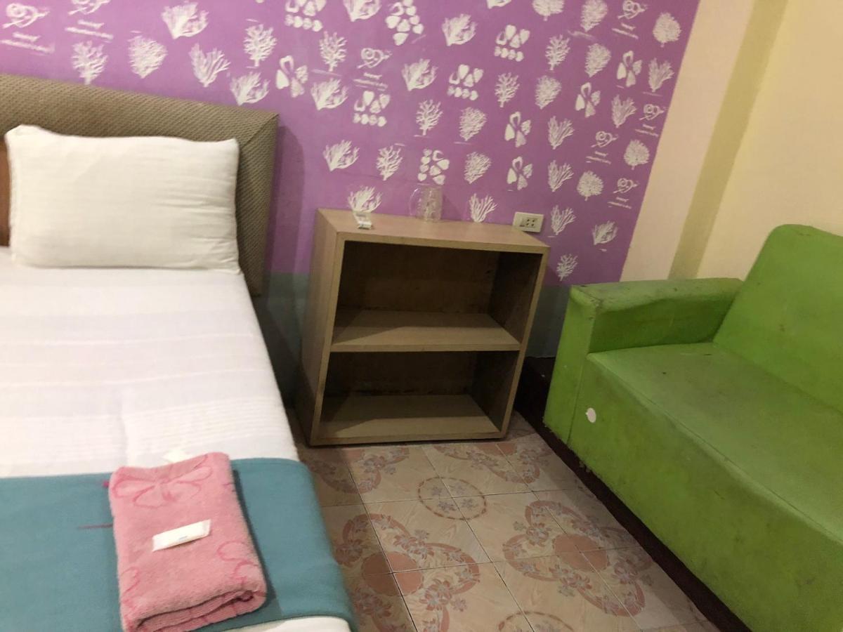 Oyo 1146 Paris In Bangkok Hotel Екстериор снимка