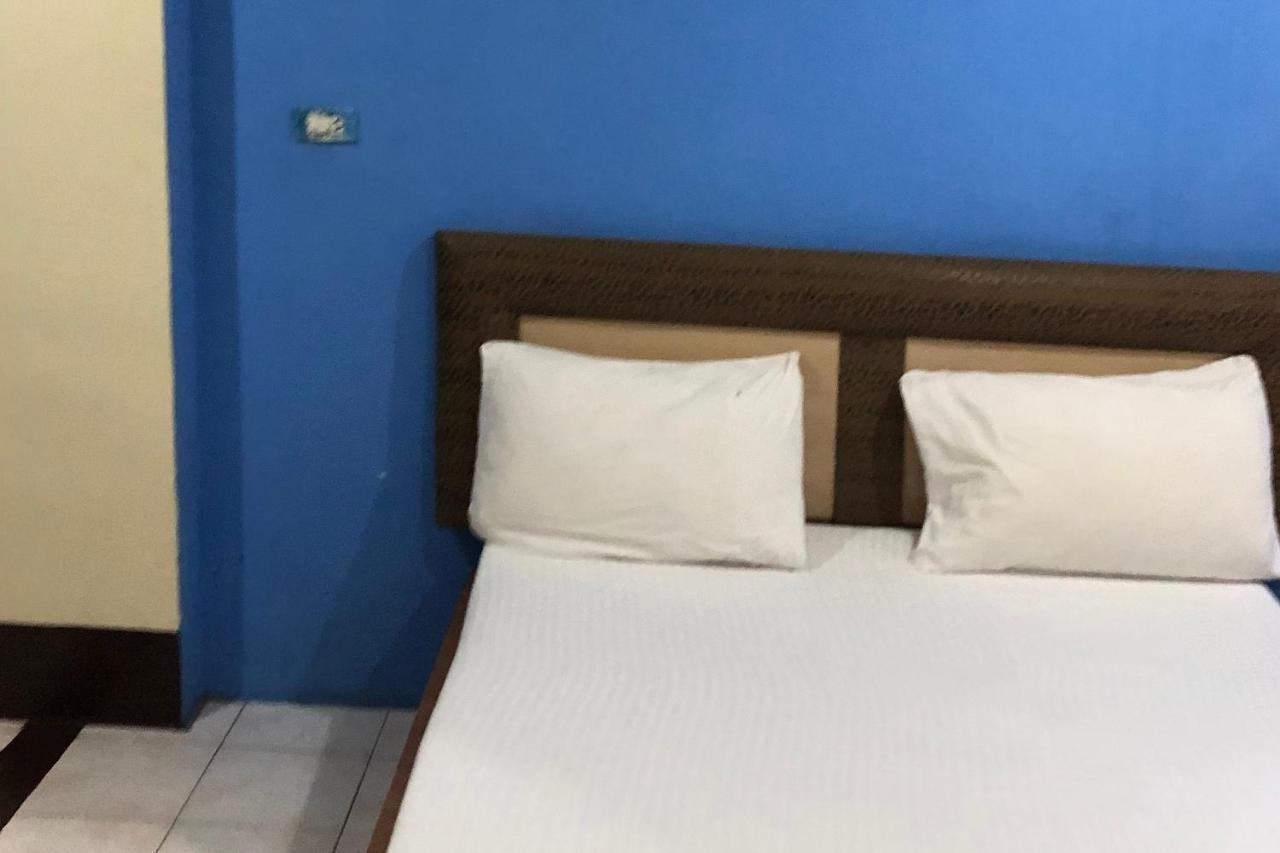 Oyo 1146 Paris In Bangkok Hotel Екстериор снимка