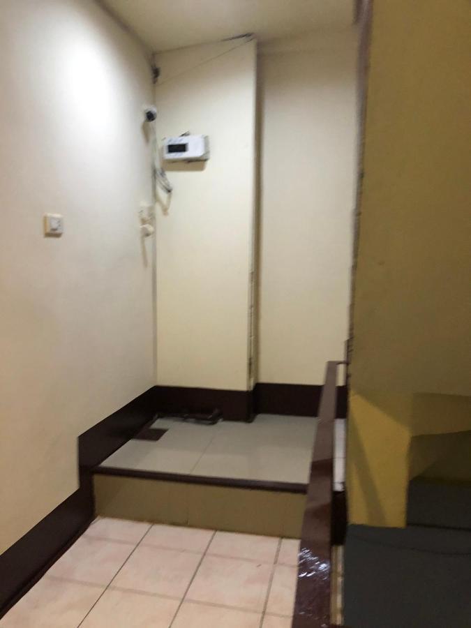 Oyo 1146 Paris In Bangkok Hotel Екстериор снимка